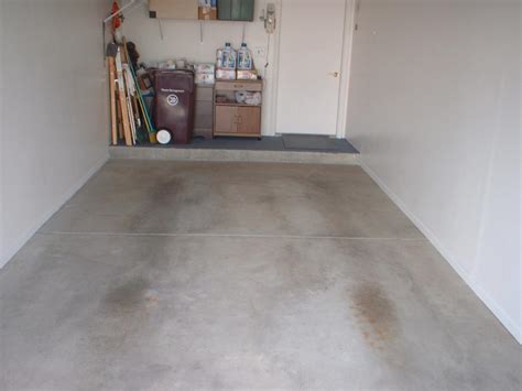 The rationale for requiring this little step was that it would prevent spilled gasoline, gasoline vapors, and carbon monoxide from getting inside the house. Epoxy Garage Floors - ***Concrete Staining/Epoxy Floor ...