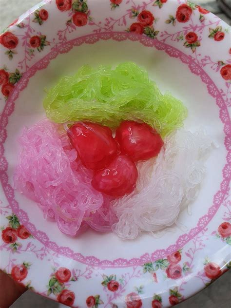 We did not find results for: สลิ่มทับทิมกรอบ น้ำกะทิสด • image ร้าน หวานเย็น/น้ำแข็งไส ...