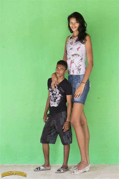 Tall Elisany And Tiny Babefriend By Lowerrider Tall Women Tall Girl Short Guy Tall People
