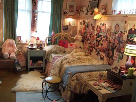 Delivered fast, right to your door. 16 best images about Theater and Movie Sets! on Pinterest ...