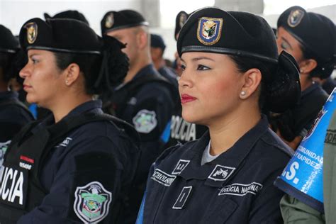 Nuevo Escándalo En La Policía Nacional Por Asunto De Género Mujer