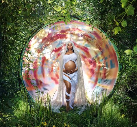 Скачай nicki minaj, mike will made it, youngboy never broke again what that speed bout!? Nicki Minaj Poses As The Virgin Mary In New Pregnancy ...