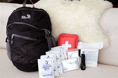 Diy Disaster Kit Disaster Kits Home Emergency Kit Disasters