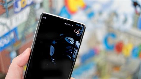 Galaxy S10 Embrace The Hole Punch Camera With These Wallpapers Cnet