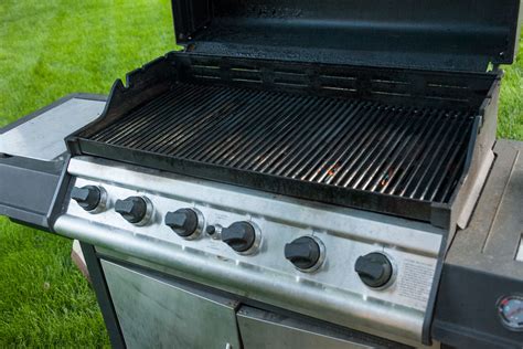 This how to clean bbq grills will help you deal with those disgusting dirt that you found after uncovering it. Does Your Gas Grill Flare Up or Heat Unevenly? Here's How ...