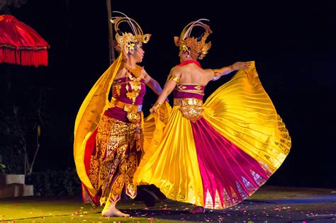 Cendrawasih Is A Traditional Dance From Bali Indonesia Land Traditional