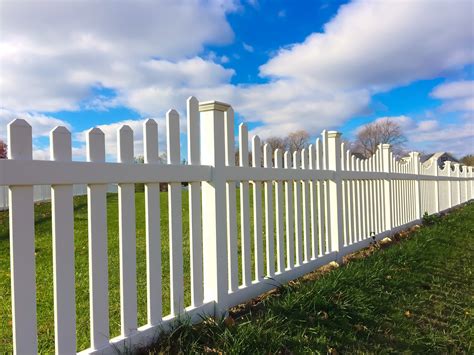 Modern White Picket Fence Made From Vinyl The Fence Specialist