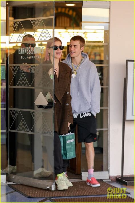 justin bieber kisses wife hailey goodbye after book shopping photo 4210451 justin bieber