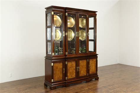 Sold Chinese Style Lighted Vintage China Display Cabinet Universal