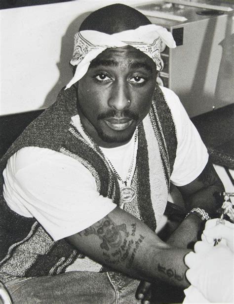 Pin By 80s Baby On 2pac Tupac Shakur Tupac Tupac Pictures