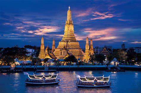 Amazing Places To Travel Wat Arun Temple Of Dawn Thailand