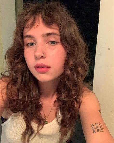 Claire Cottrill Clairo Instagram Photos And Videos Pretty People Beautiful People Fav
