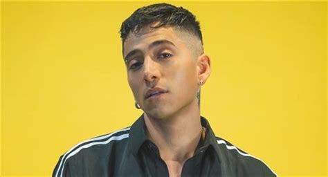 Escucha el nuevo tema de #andyrivera #eresincreible #increible.el colombiano andy rivera, nos regala el preview de su primer tema de este 2021 eres. Andy Rivera besó en la boca a una fan en la Comuna 13 de ...