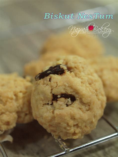 Dapatkan resepi biskut raya 2020 paling hot dan sedap sekali rasanya. NAZRAH BAKERY: BISKUT NESTUM
