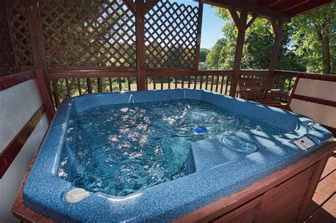 Offering up an escape to the scottish countryside, log cabins and lodges can be found nestled. Hocking Hills Country Vista Cabins - Hocking Hills ...
