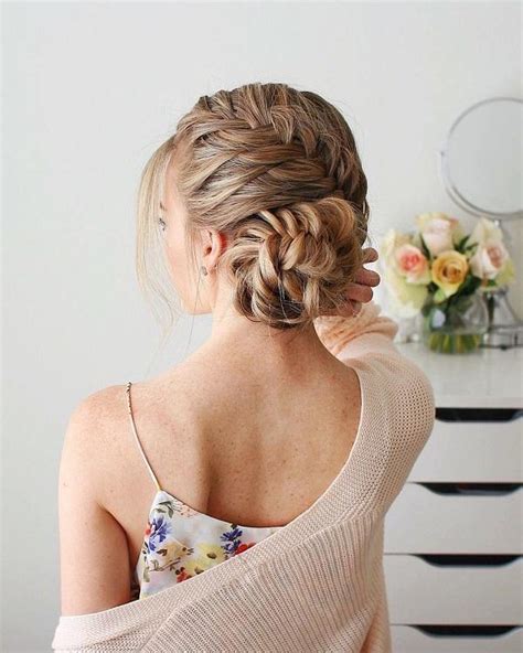 Maybe you would like to learn more about one of these? 25 Easy Hairstyles for long hair | Art and Design
