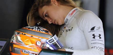 Las investigaciones del accidente de tiger woods no han terminado y al final podría recibir una multa. Accidente en F3: piloto salió volando tras sufrir ...