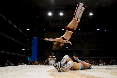 Japanese Pro Wrestling Japans Wild Women Wrestlers Pictures Cbs News