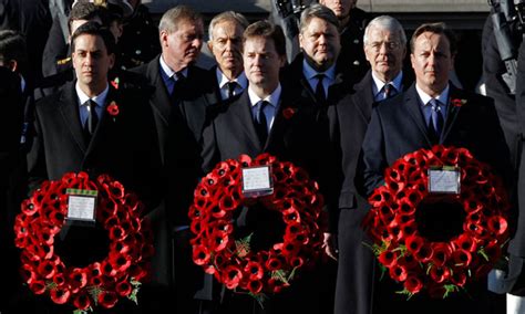 Remembrance Day Queen Leads Britains Mourning Of Its War Dead Uk