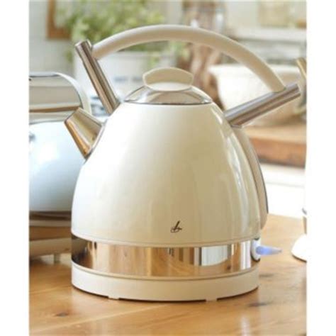 Boil water for hot beverages, soups and more in a kettle from kitchenaid. Lakeland Traditional Kettle Cream | Lakeland