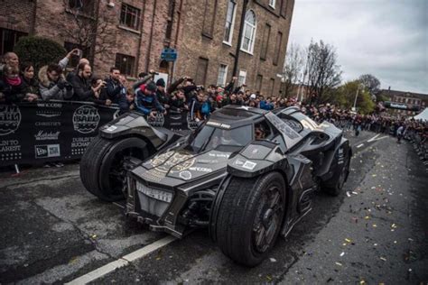 Batmobile 20 For Gumball 3000 Rally Is Moved By A Growling Lamborghini