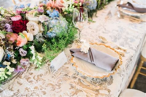 An Elegant Evening Starts With A Beautiful Tablescape We Love To Mix