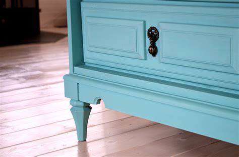 Learn how to refinish furniture and distress existing pieces with paint techniques, sanding tips and refinshing projects for updated diy home decor ideas. TOP 20 Refinishing bedroom furniture black 2018 | Interior ...