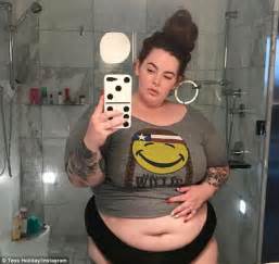 Size Tess Holliday Shares Selfie In Her Underwear Daily Mail Online