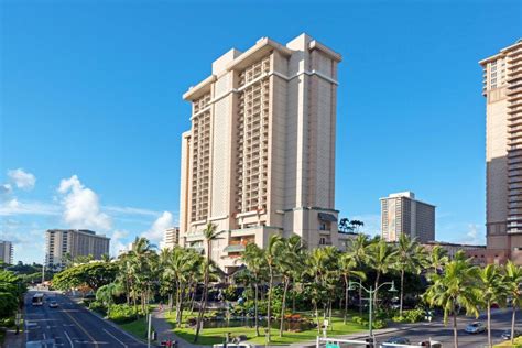 Best Price On Hilton Grand Vacation At Hilton Hawaiian Village In Oahu