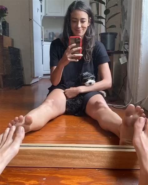 Laura Bassetts Feet