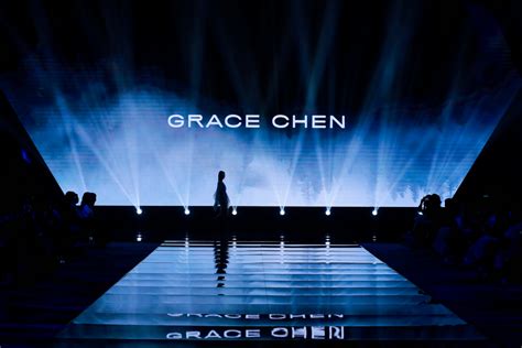Grace Chens Designs Highlight 2022 Beijing Fashion Week Chinadaily