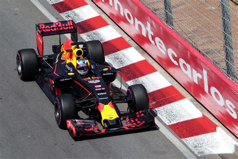 Download Race Car Car F1 Sports 4k Ultra Hd Wallpaper