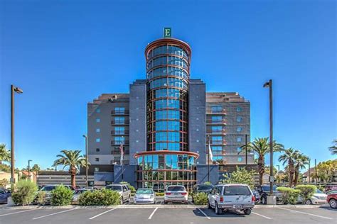 Embassy Suites By Hilton Convention Center Las Vegas 104 ̶1̶2̶5̶