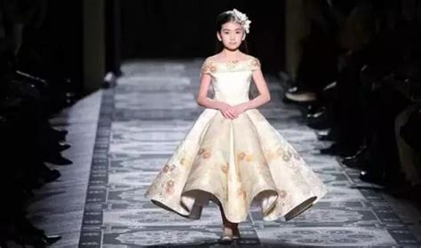 世界最美的四大童模 中国仅一人上榜 巴拉排行榜