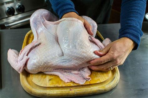 How To Spatchcock A Turkey Tips And Techniques Weber Grills