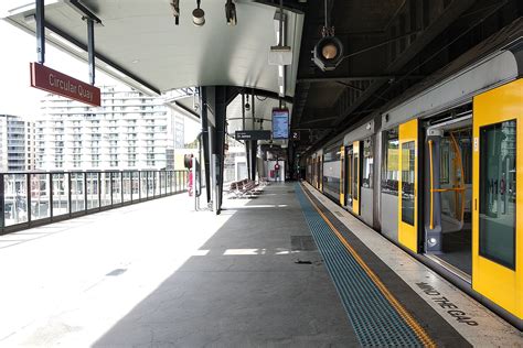 Nsw's leadership has been called out by other australian states for refusing to lock down sydney early during the delta outbreak. Foto: Sydney Senyap Menjelang Lockdown - Foto Katadata.co.id