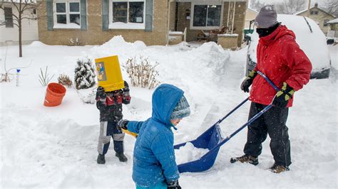 Farmers Almanac Predicts Unreasonably Cold Snowy Winter For Peoria