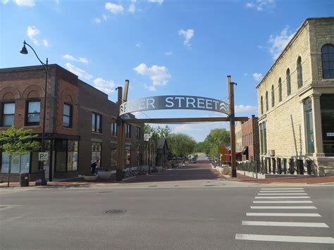 People Don't Know The Meaning Behind These 15 Illinois Towns