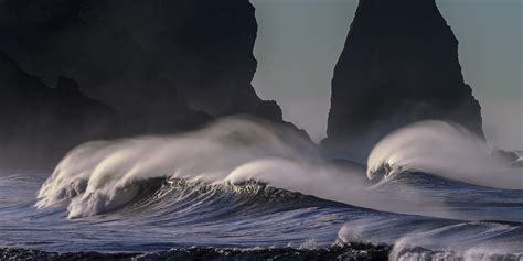 Ocean Waves Near Rock Formation During Daytime Hd Wallpaper Wallpaper