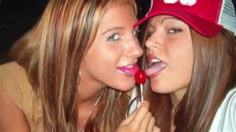 Girls Sucking Lollipop Youtube