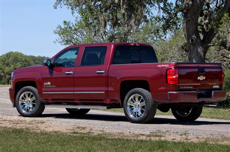 2014 Chevrolet Silverado And Gmc Sierra 62l V 8 Rated By Epa