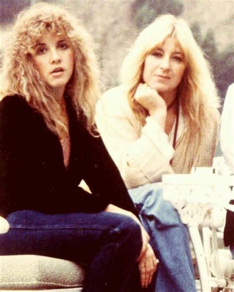 Kristen messner was by lindsey's side when he was kicked out of fleetwood mac in 2018. Stevie Nicks and Christine Mcvie (With images) | Stevie ...
