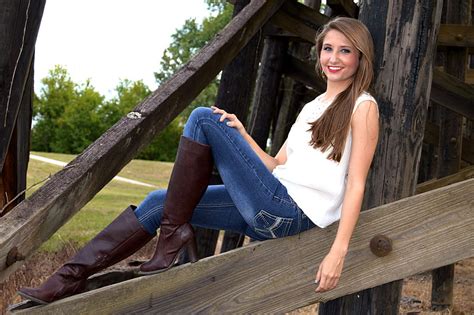 Ole Barn Pose Models Female Boots Cowgirl Ranch Outdoors