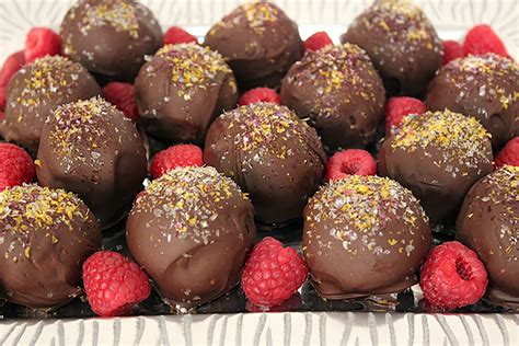 Make Dessert Sparkle With Glittery Chocolate Raspberry Cookie Bombs
