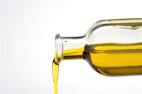 Perfectly clean, your hair is radiant with health. Olive Oil Hair Gel: How to Make this Popular Hair Gel At Home