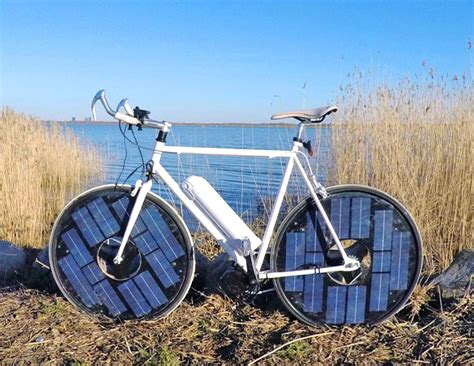 This Solar Powered E Bike Has A Top Speed Of 30mph Inhabitat Green