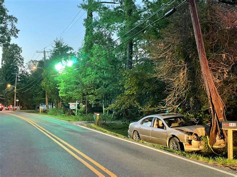 Calvert Crews Respond To Crash In Southern Anne Arundel County - The BayNet