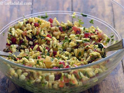 Recipes chosen by diabetes uk that encompass all the principles of eating well for diabetes. Nutritious Bhel, Healthy Heart and Diabetic Friendly Bhel | Recipe | Indian food recipes, Food ...