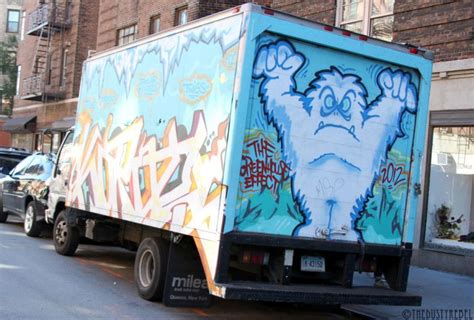 Graffiti Vans And Trucks 28 Pics