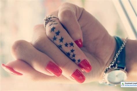 Cute Stars Tattoo On Finger ~ Infocables